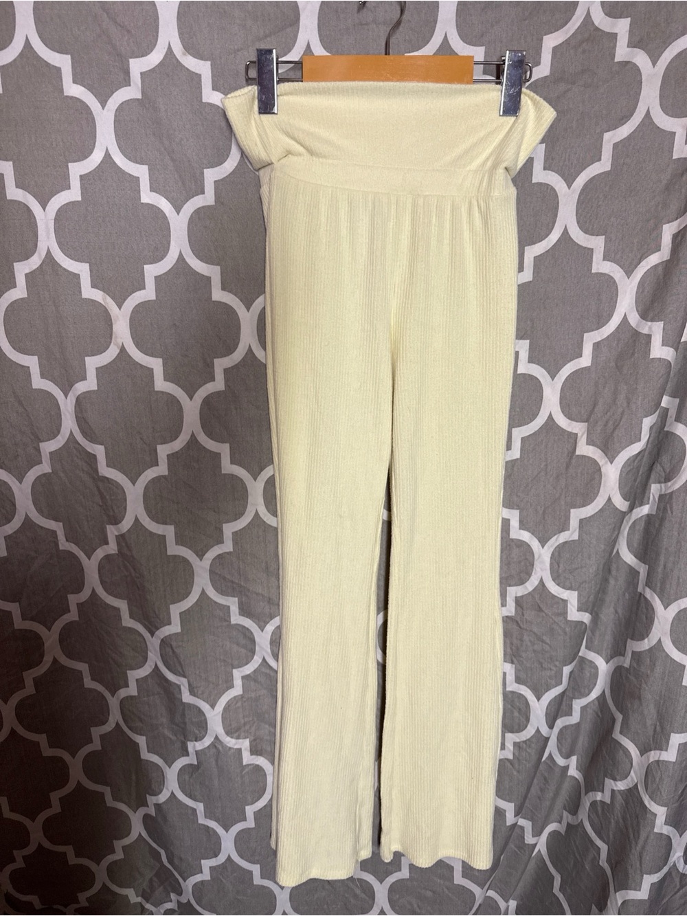 Old Navy Ribbed Wide-Leg Pants in Pale Yellow Size 14/16 XL